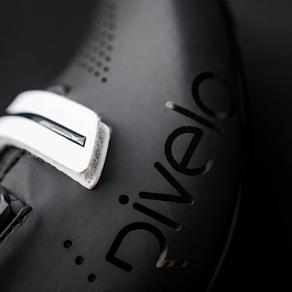 Rivelo | Mennock Cycling Shoes (Black/White)