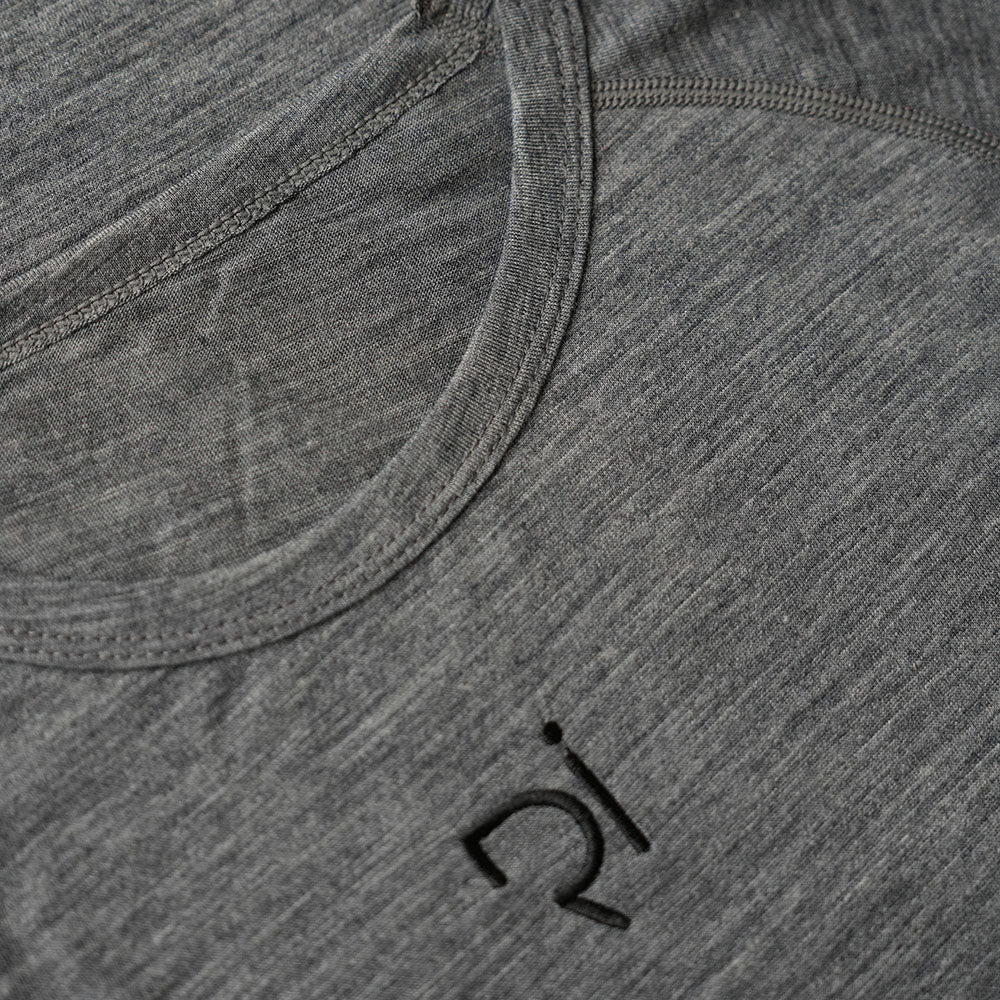 Rivelo | Mens Burrington Merino Blend Base Layer (Charcoal)